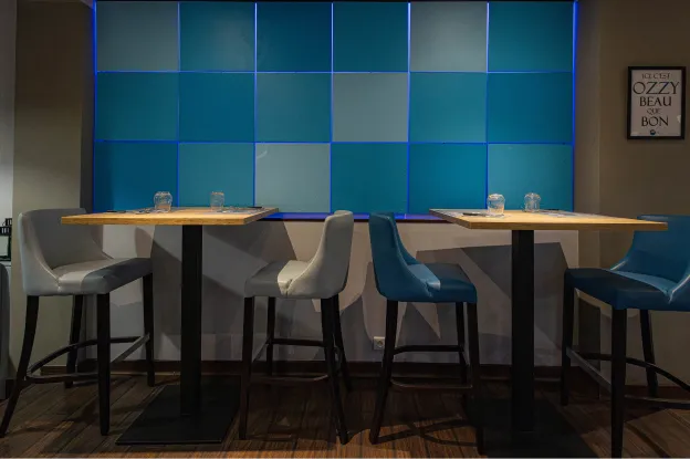 Salle cosy de la pizzeria Ozzy à Blois